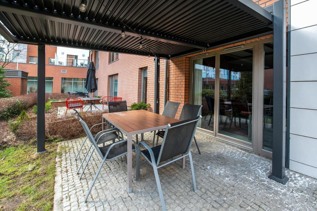 Waterlane Riverside - Spa, Pool, Gym & Parking By Downtown Apartments Gdansk Exterior foto