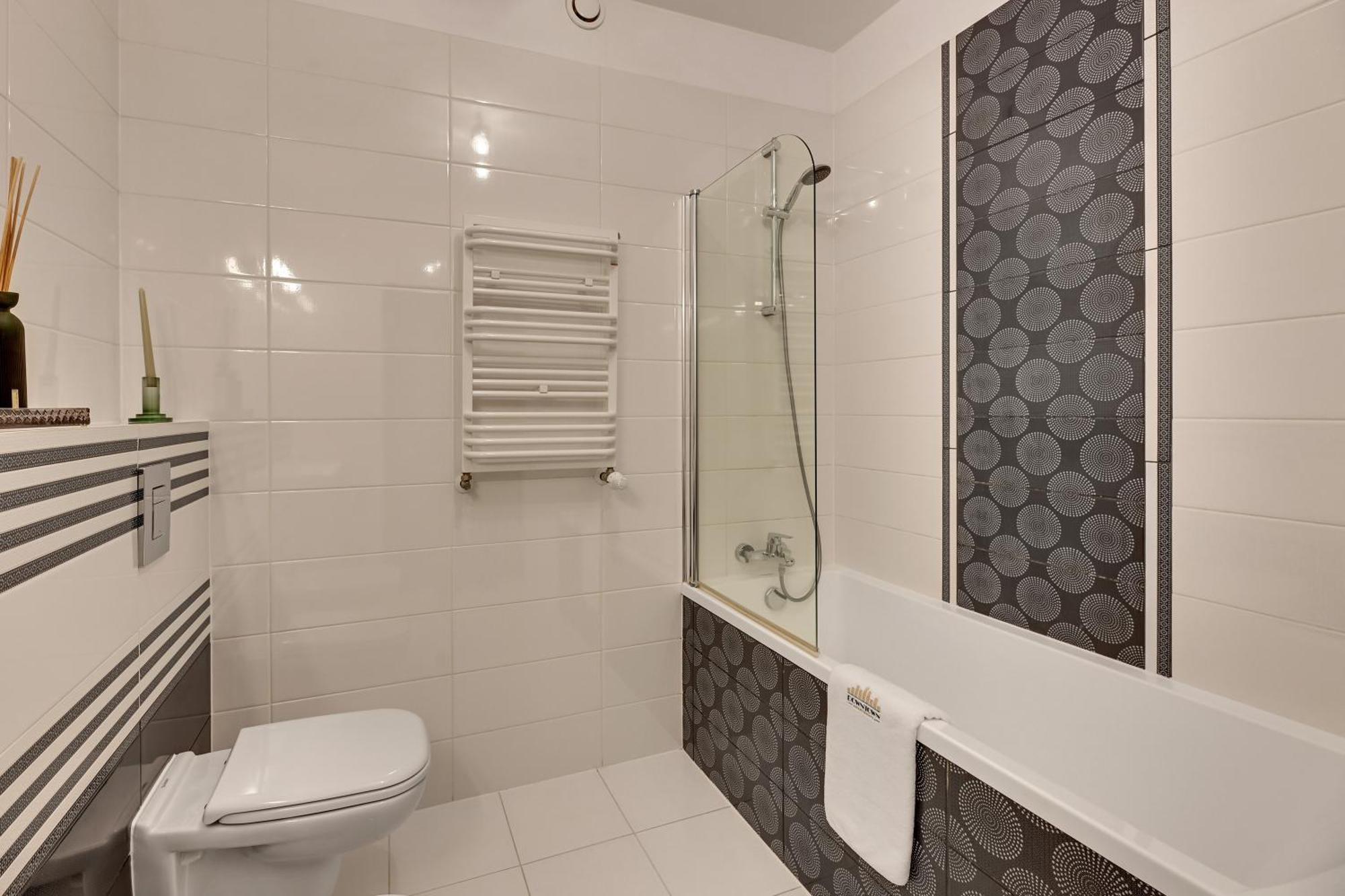 Waterlane Riverside - Spa, Pool, Gym & Parking By Downtown Apartments Gdansk Habitación foto